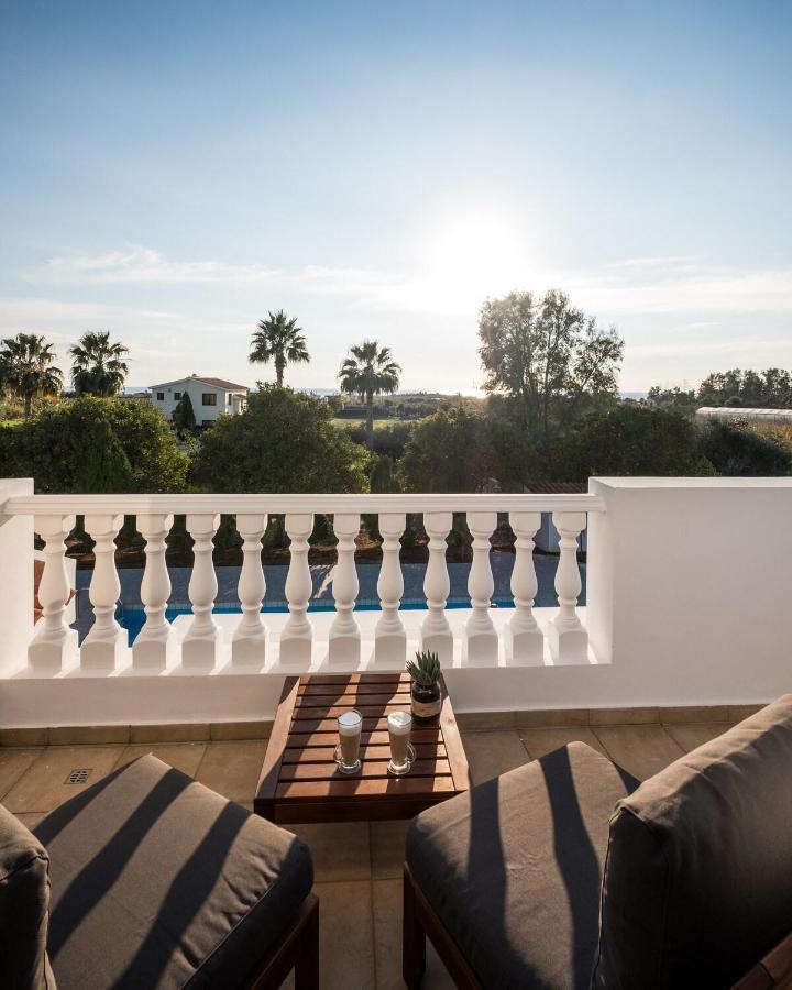 Cocoon Luxury Villa In Coral Bay-3 Min To Beach Peyia Exterior foto