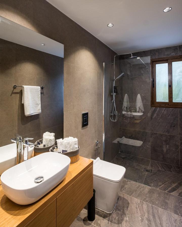 Cocoon Luxury Villa In Coral Bay-3 Min To Beach Peyia Exterior foto