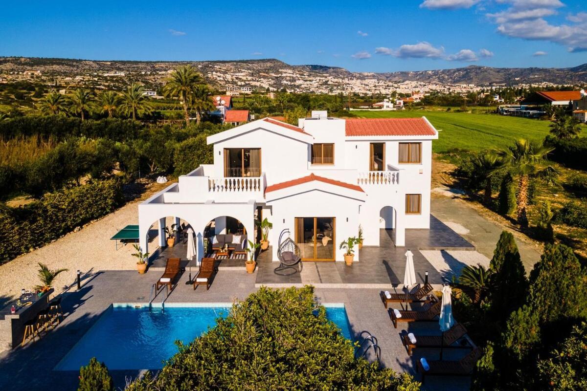 Cocoon Luxury Villa In Coral Bay-3 Min To Beach Peyia Exterior foto